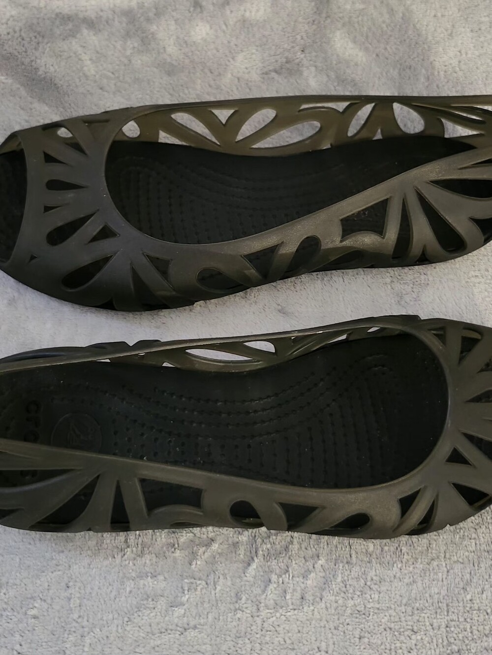 Crocs Adrina III Peep-Toe Jelly Flats Size:10 Color: Black - Picture 7 of 12